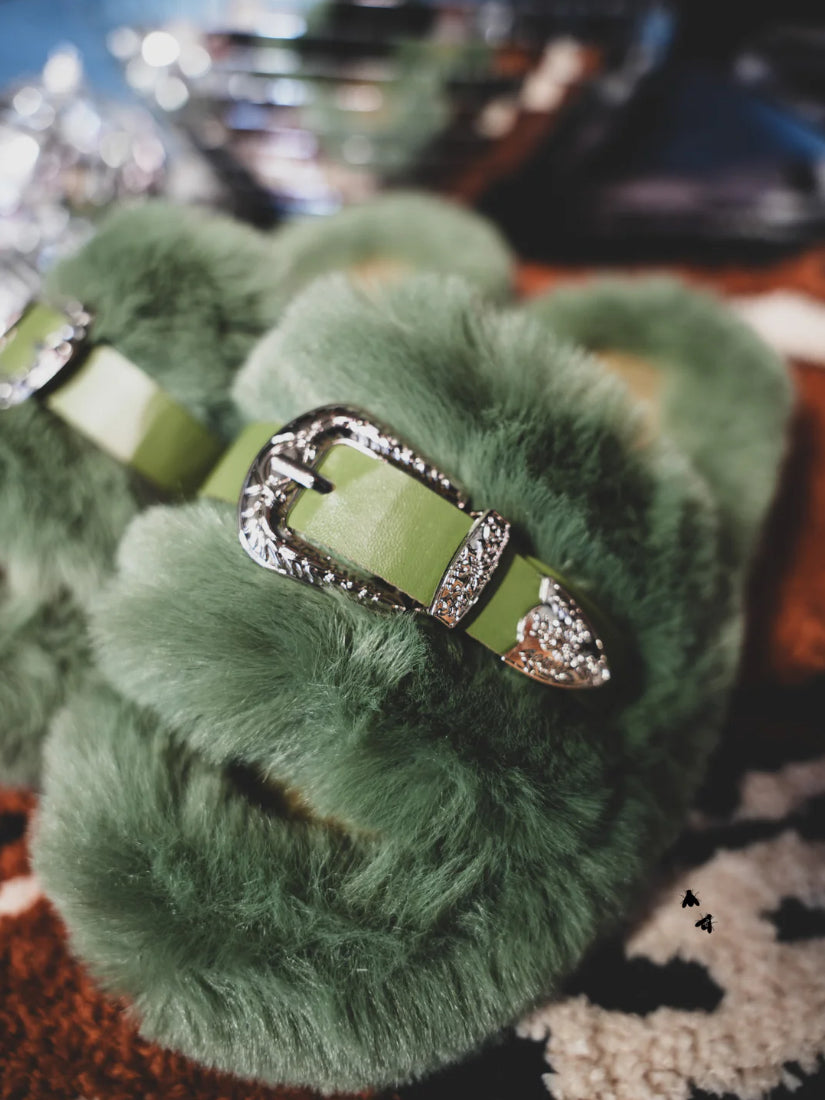 Home Buckle Slippers Black/Green
